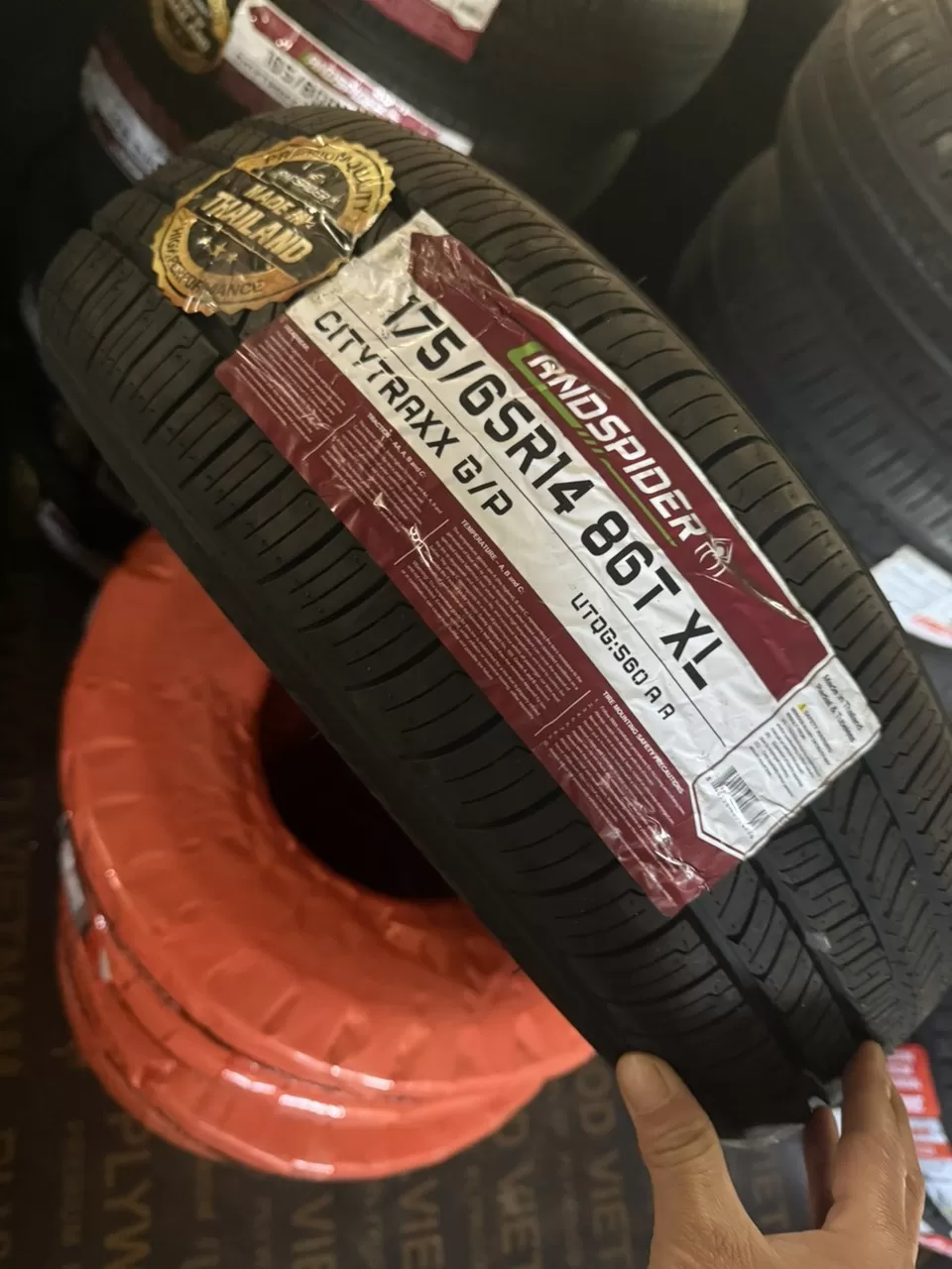 Vỏ lốp 175/65R14 Lanspider Thai Lan