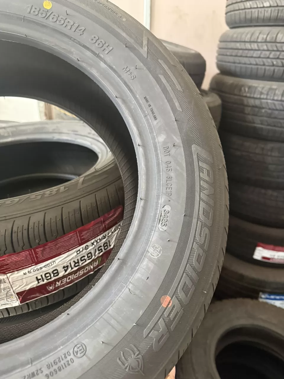 Vỏ lốp 185/70r14 Lanspider Thái Lan, vỏ lốp Xe: Daewoo Vivant, Toyora Altis 1.8 MT, Toyota Avanza 1.3